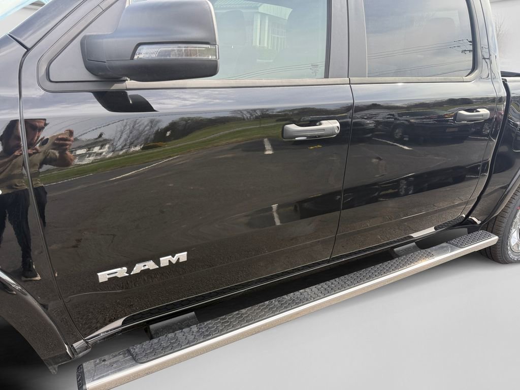New 2026 RAM 1500 4x4 Crew Cab image 31