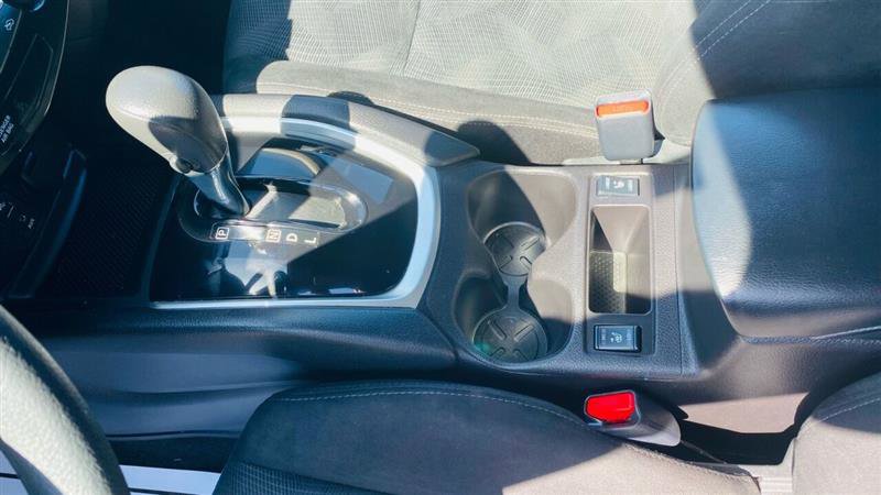 Used 2015 Nissan Rogue SV w/ SV Premium Package image 27