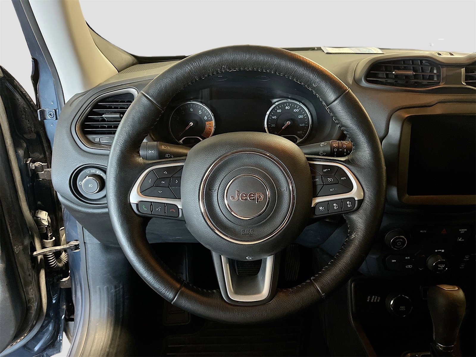 Used 2023 Jeep Renegade Limited image 11