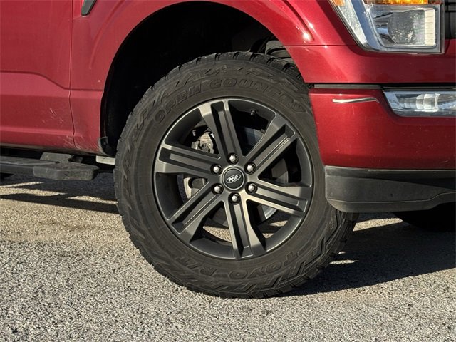 Used 2021 Ford F150 XLT w/ Equipment Group 301A Mid image 3