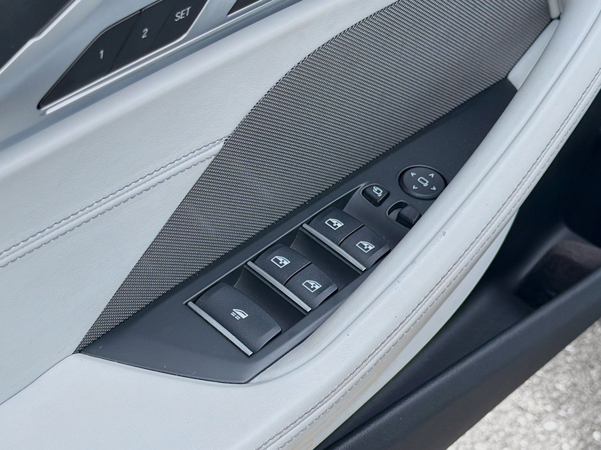 Used 2020 BMW M8 Convertible w/ Driving Assistance Package image 22