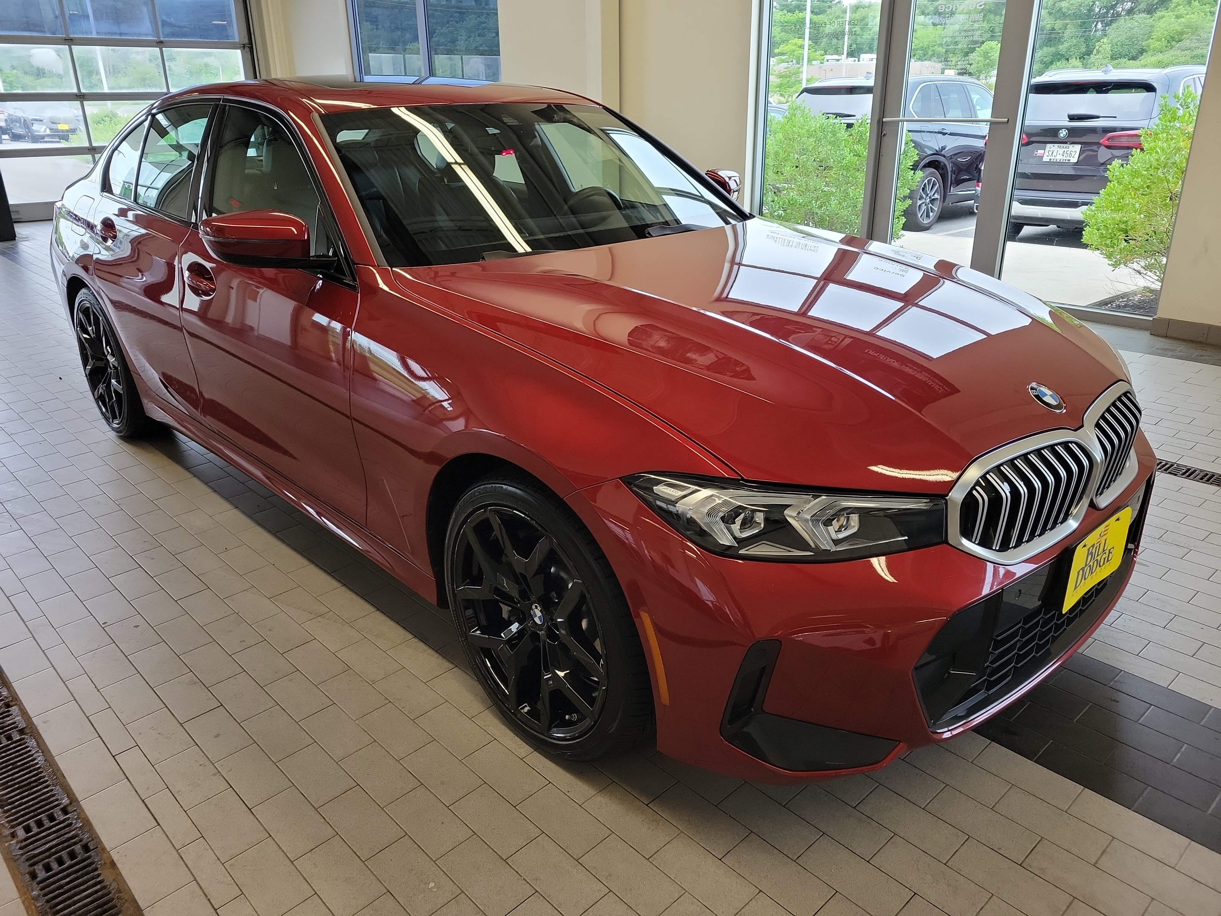 Used 2026 BMW 330i xDrive Sedan w/ M Sport Package AWD/4WD image 3