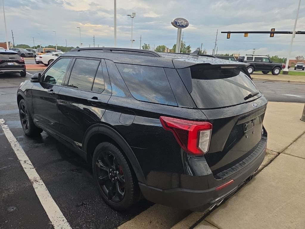 Used 2024 Ford Explorer ST w/ Equipment Group 401A AWD/4WD image 12