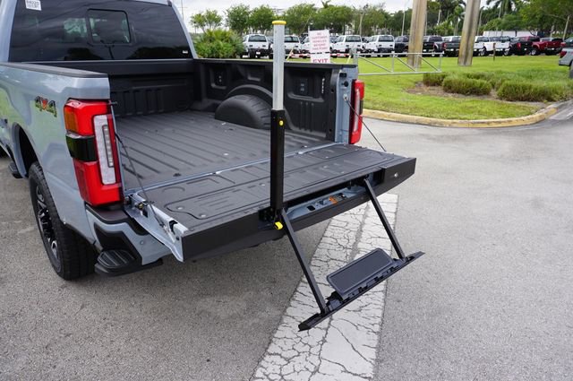 New 2026 Ford F250 Platinum AWD/4WD image 14