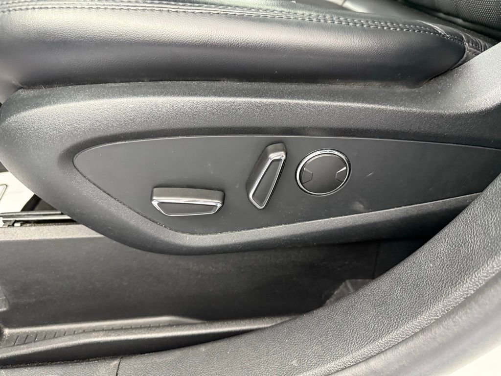 Used 2019 Lincoln Nautilus Reserve image 42