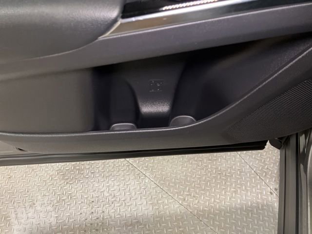 Used 2023 Subaru Solterra Limited image 51