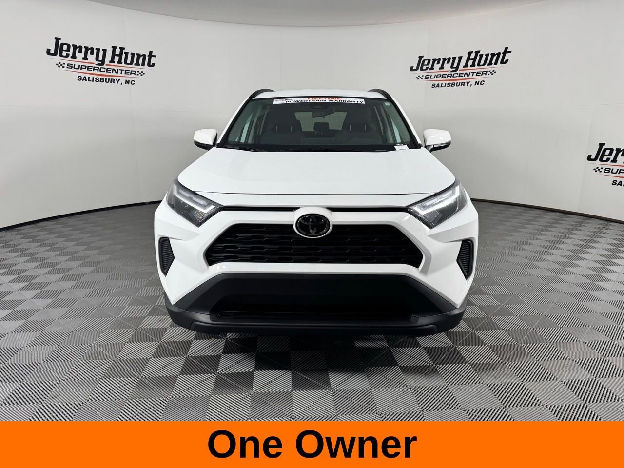 Used 2025 Toyota RAV4 XLE image 5