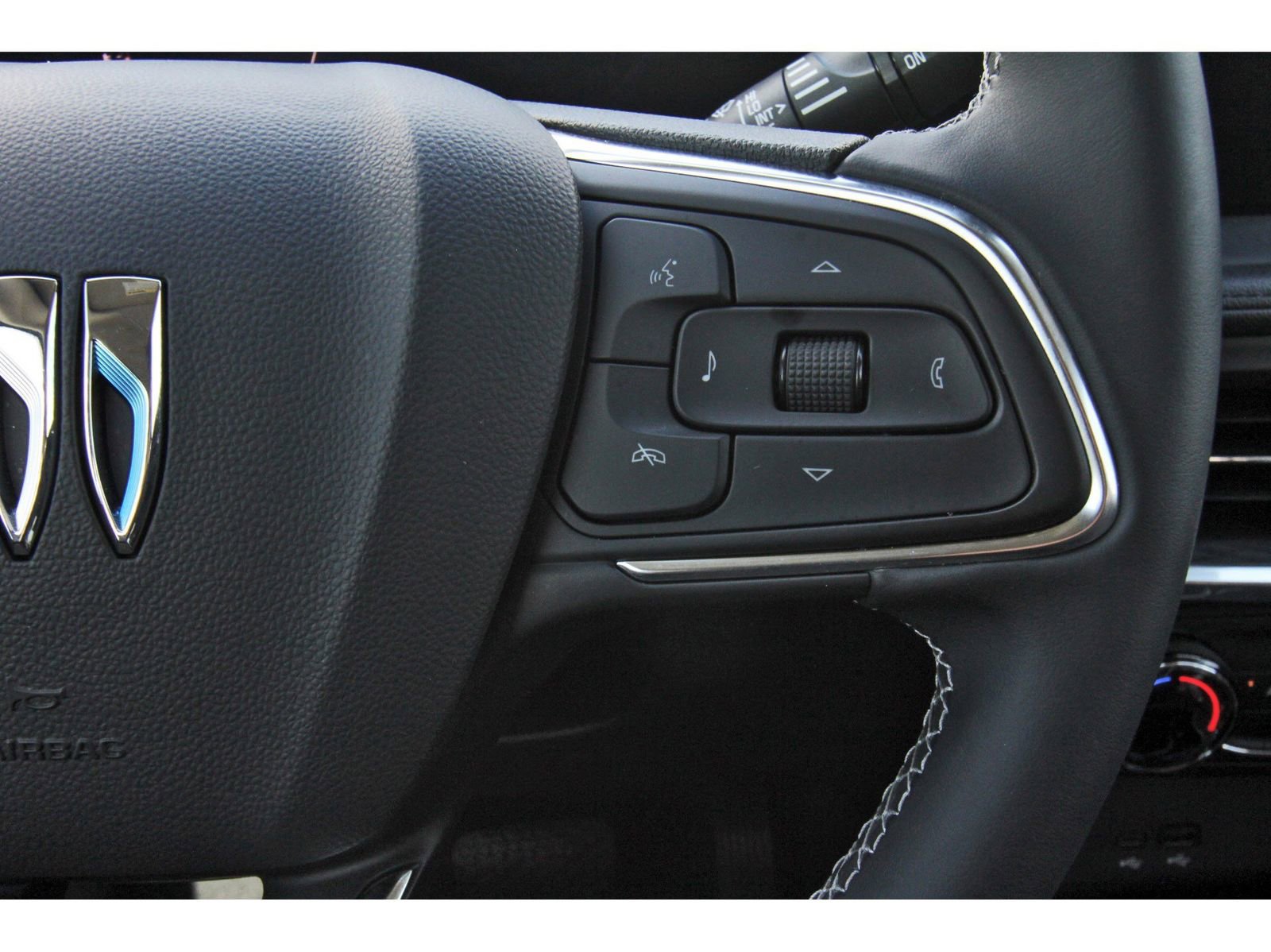 Used 2024 Buick Encore GX Preferred FWD image 20