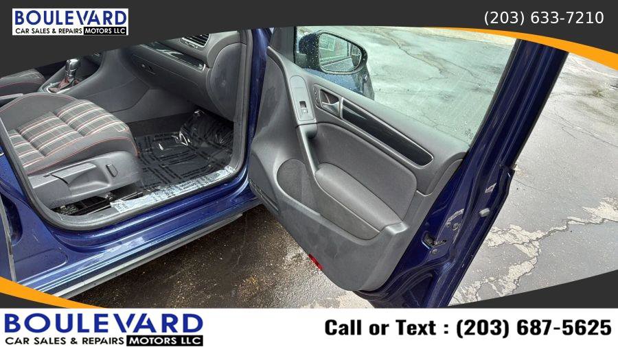 Used 2013 Volkswagen Golf 4-Door FWD image 33