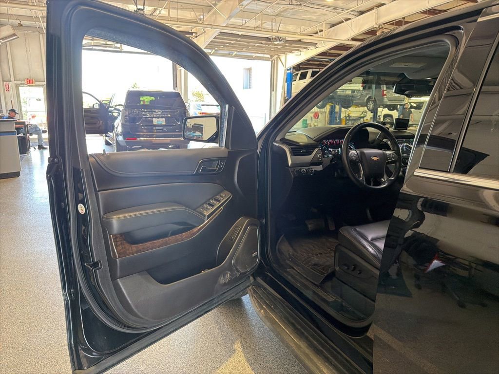 Used 2019 Chevrolet Tahoe LT AWD/4WD image 5