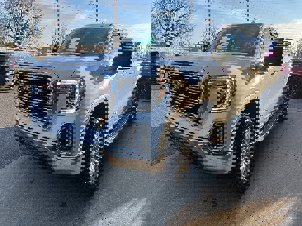 Used 2021 GMC Sierra 1500 SLT w/ SLT Premium Plus Package image 4