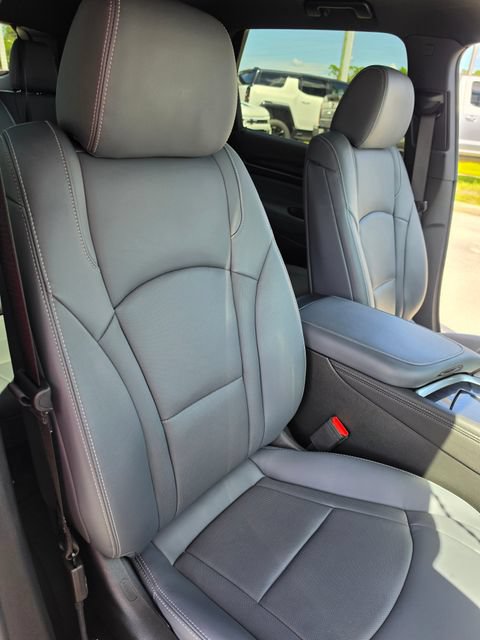 Used 2024 Buick Enclave Essence w/ Experience Buick Package AWD/4WD image 22