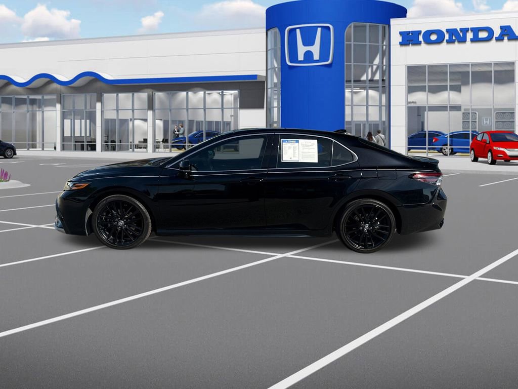 Used 2024 Toyota Camry XSE w/ Navigation Package image 5