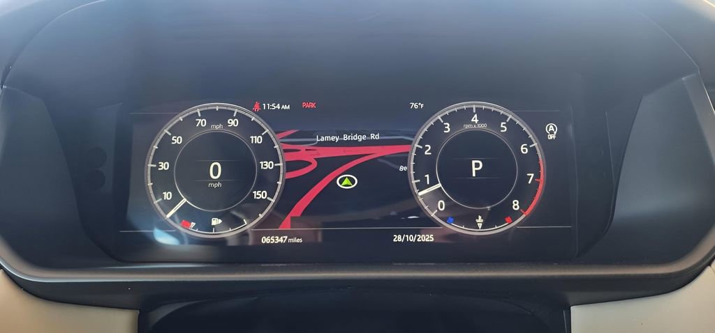 Used 2020 Land Rover Discovery Landmark image 35