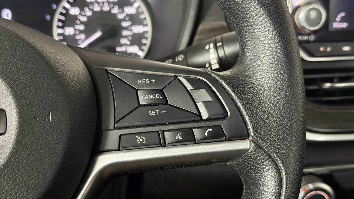 Used 2023 Nissan Altima 2.5 SV FWD image 17