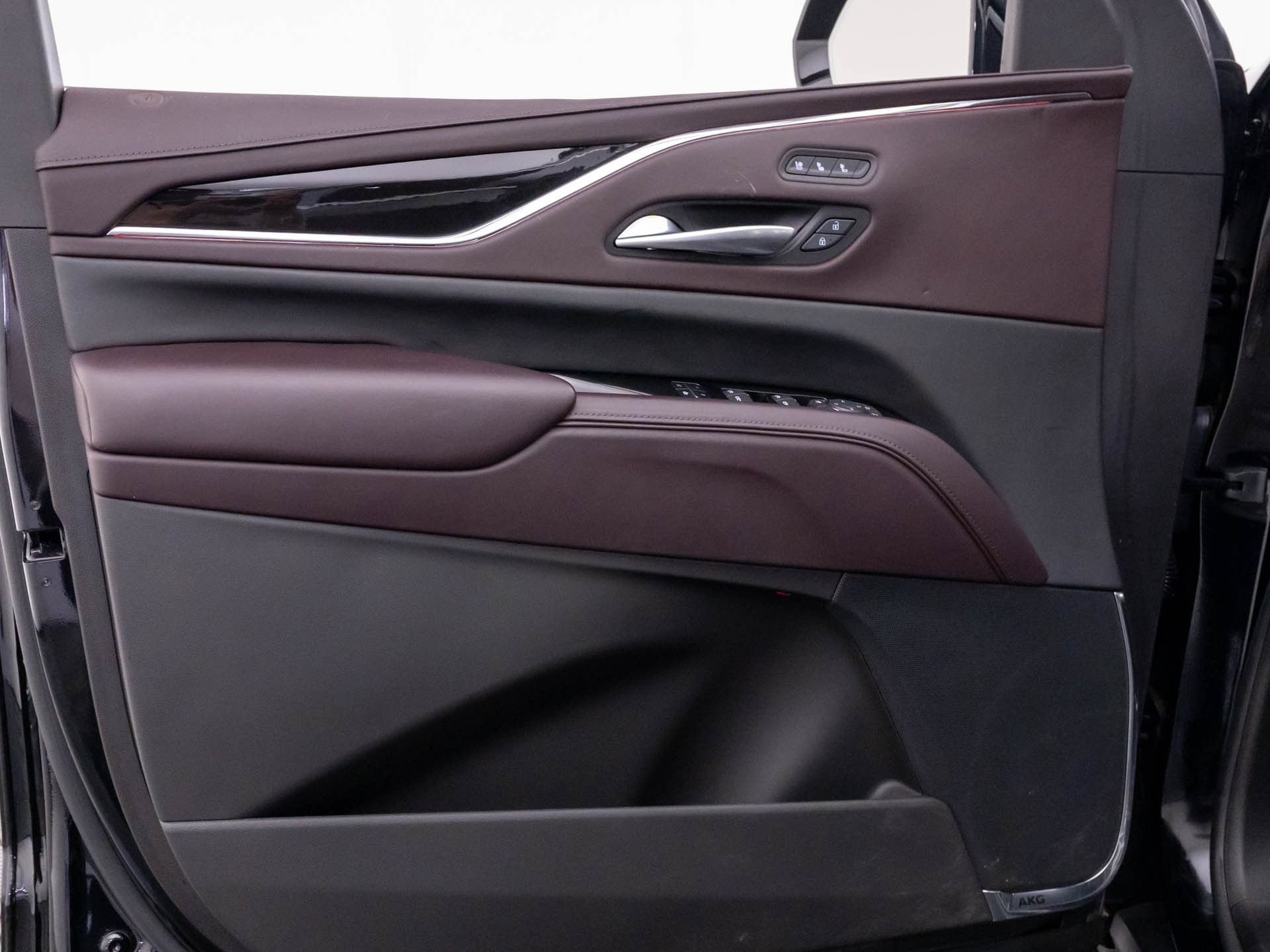 Certified 2024 Cadillac Escalade Premium Luxury Platinum w/ LPO, Floor Liner Package AWD/4WD image 14
