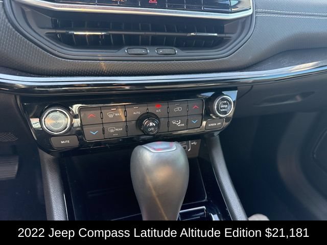 Used 2022 Jeep Compass Latitude w/ Convenience Group AWD/4WD image 21