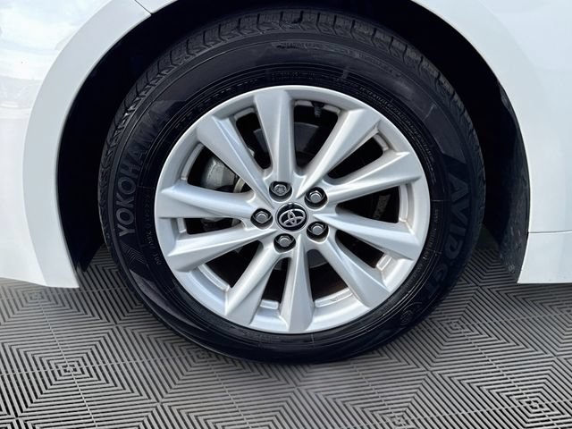 Used 2023 Toyota Corolla SE w/ SE Premium Package FWD image 29
