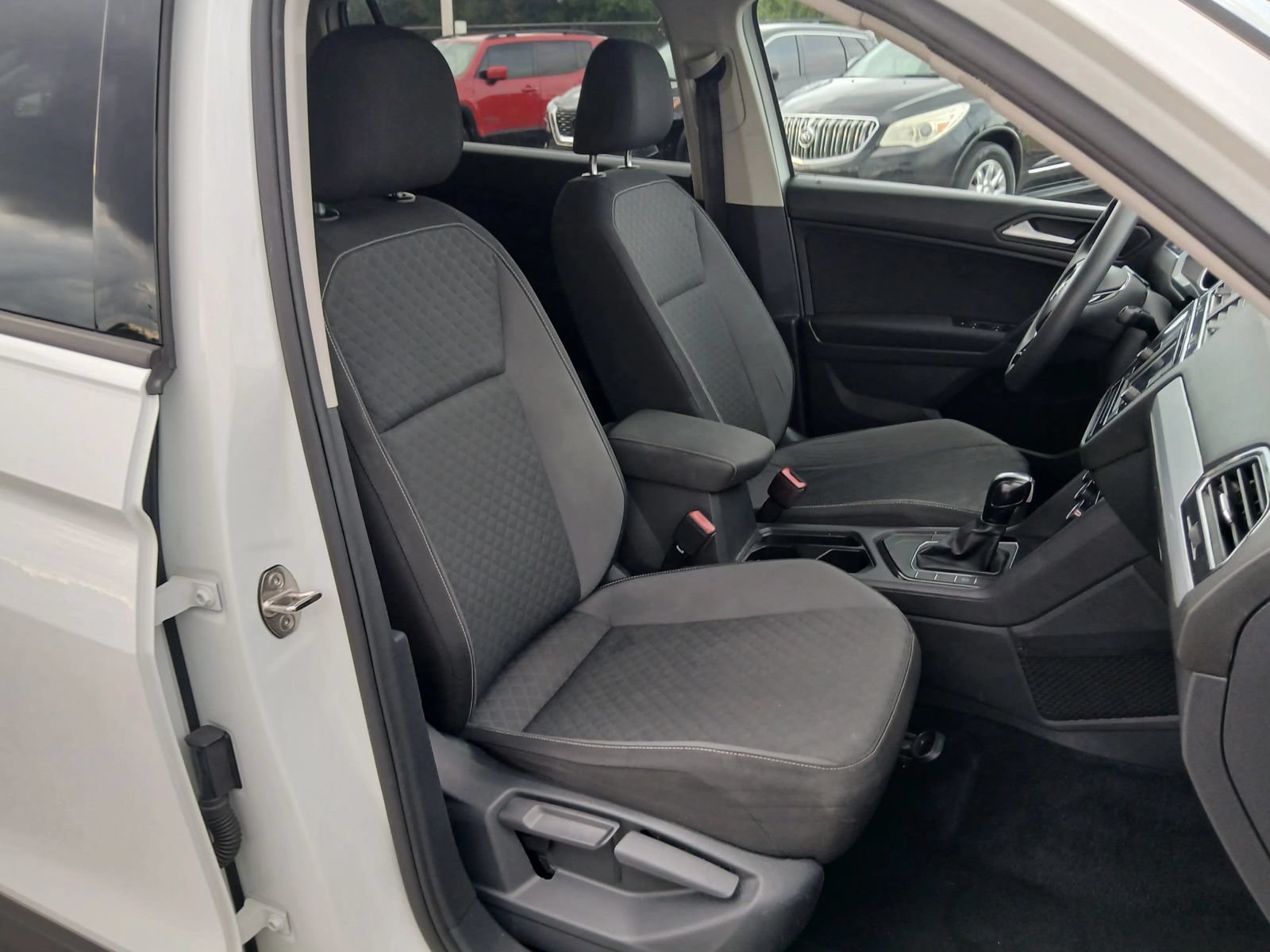 Used 2021 Volkswagen Tiguan S FWD image 33