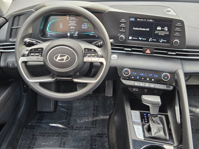 Certified 2025 Hyundai Elantra Hybrid FWD image 27