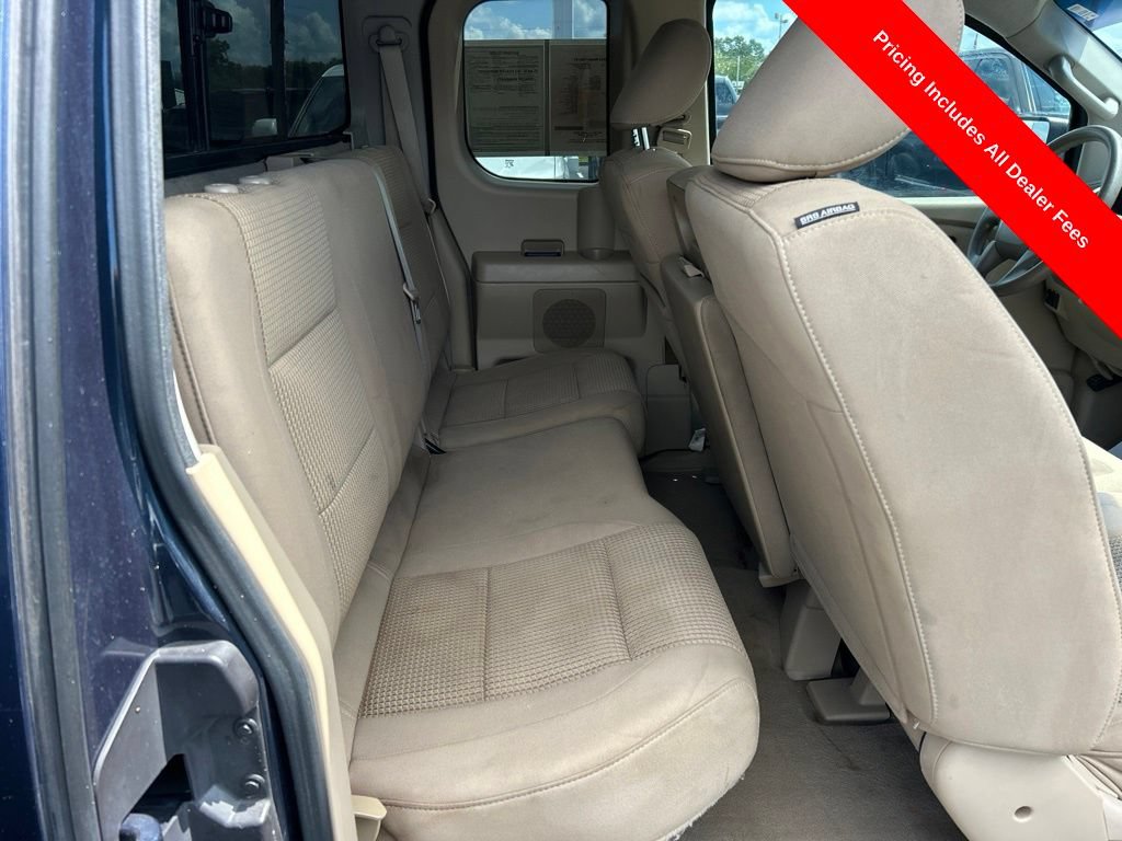 Used 2015 Nissan Titan SV w/ Tow Package RWD image 15