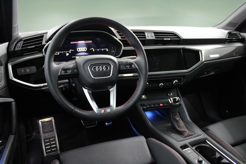 Used 2025 Audi Q3 2.0T Premium Plus AWD/4WD image 17