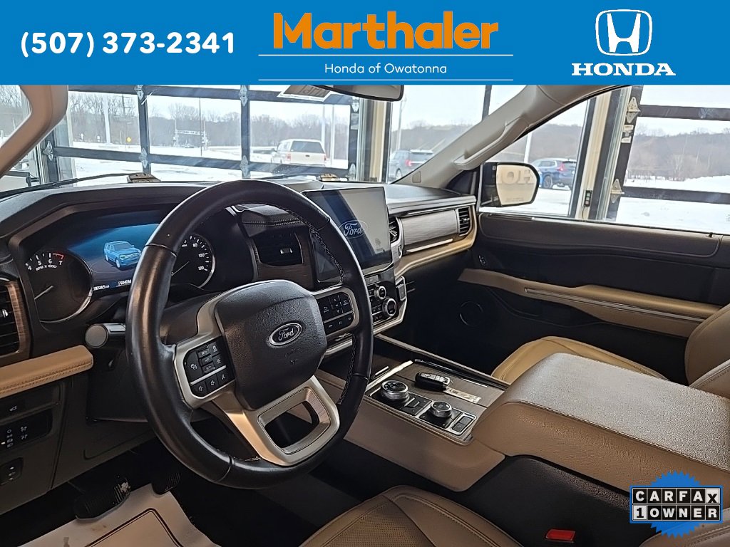Used 2024 Ford Expedition Limited image 11