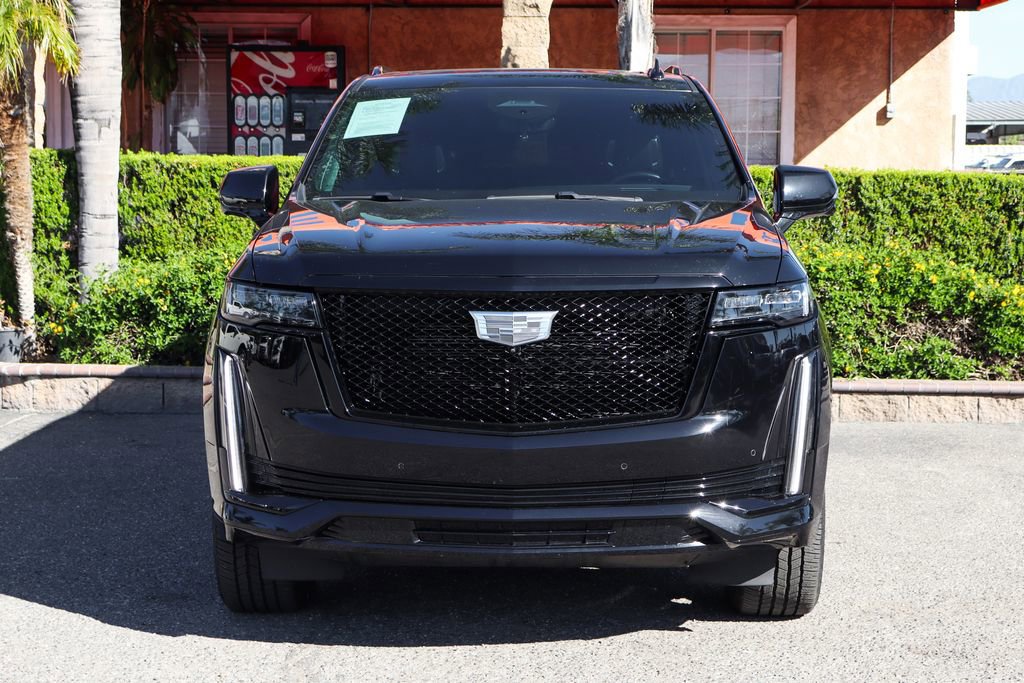 Used 2023 Cadillac Escalade Sport Platinum w/ LPO, ONYX Package AWD/4WD image 3