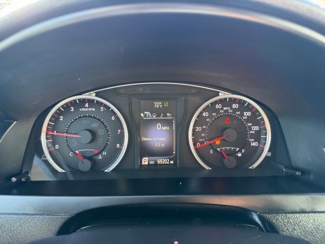 Used 2015 Toyota Camry XSE w/ Moonroof Package image 26