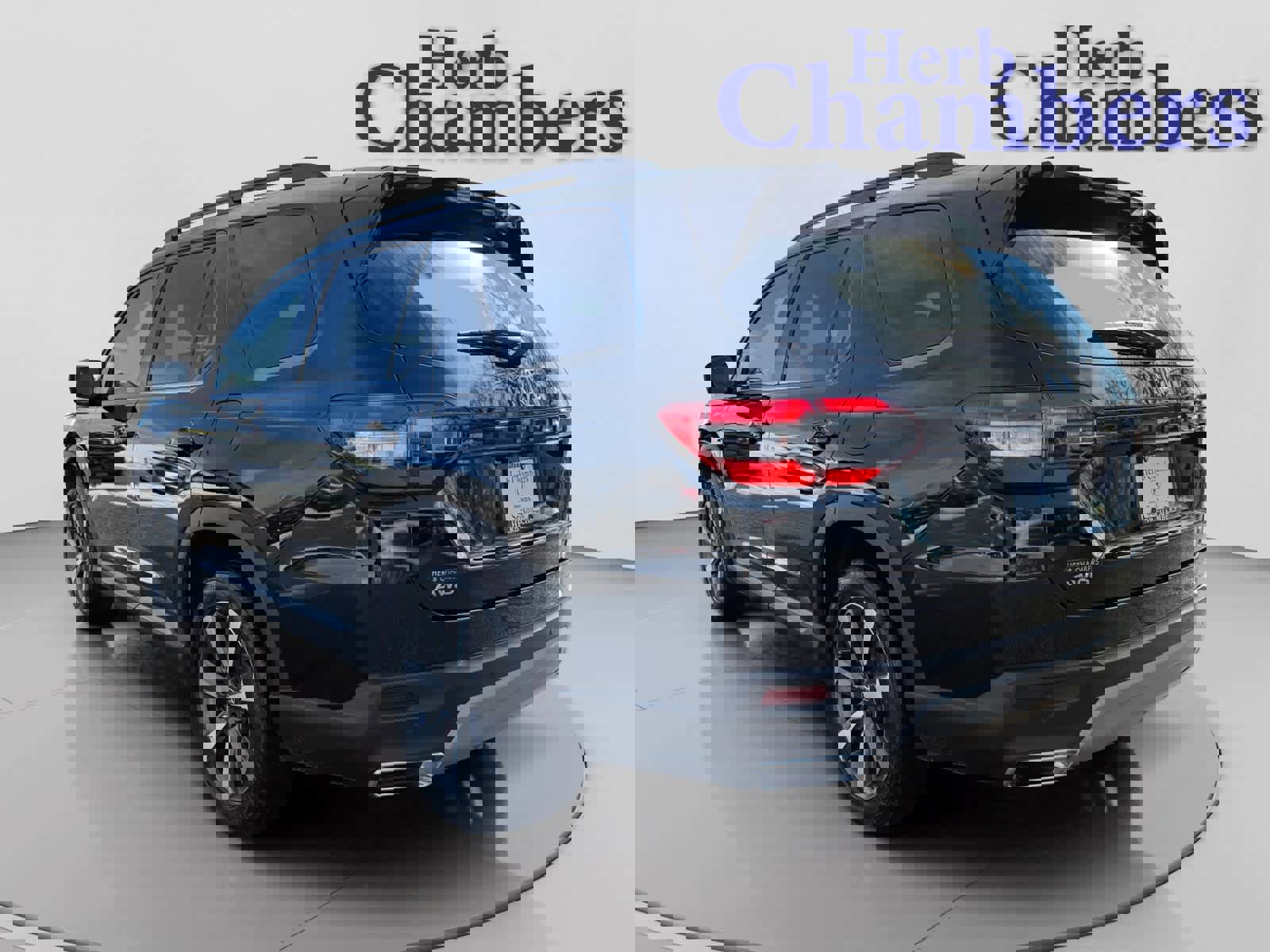 Used 2023 Honda Pilot Touring image 3