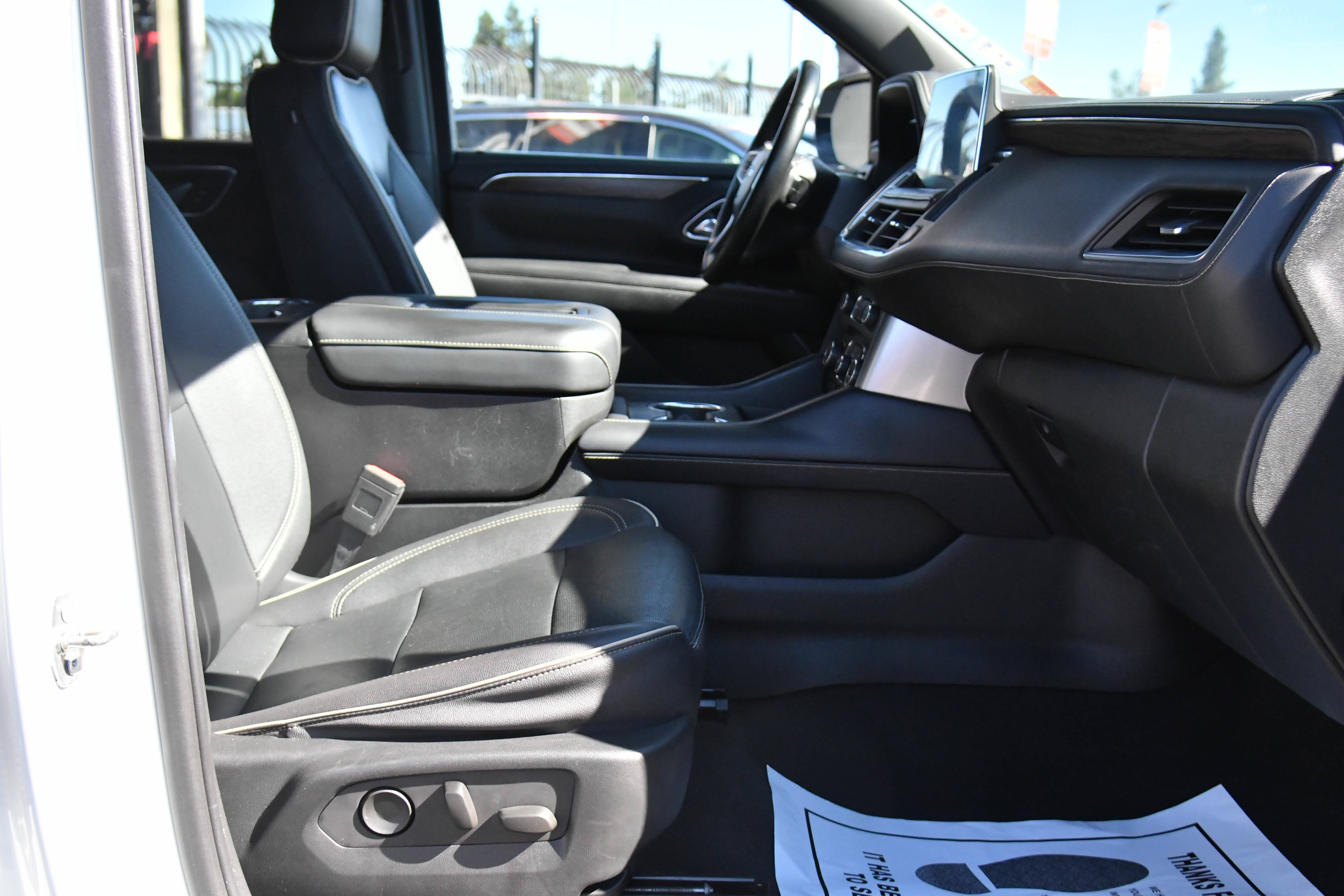 Used 2023 Chevrolet Suburban Premier RWD image 52