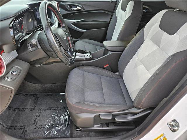 Used 2024 Chevrolet Trax RS w/ Driver Confidence Package image 24