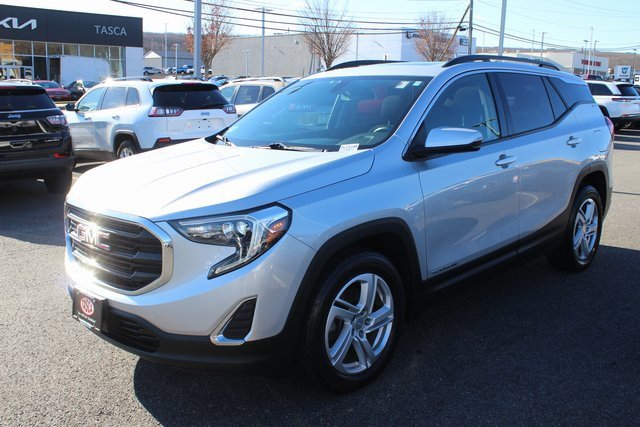 Used 2018 GMC Terrain SLE w/ Driver Convenience Package image 2
