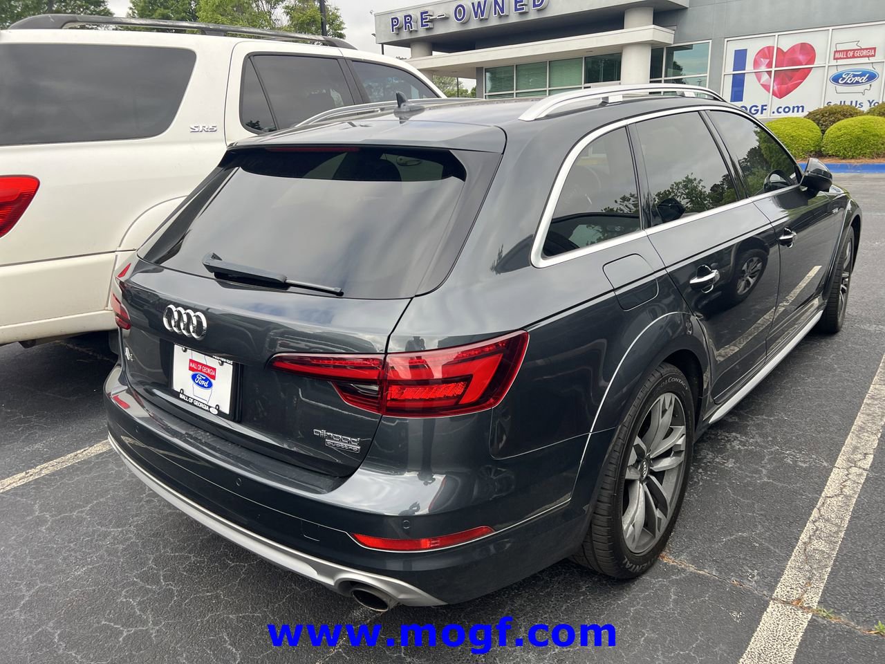 Used 2018 Audi A4 2.0T allroad Premium Plus w/ Premium Plus Package AWD/4WD image 3