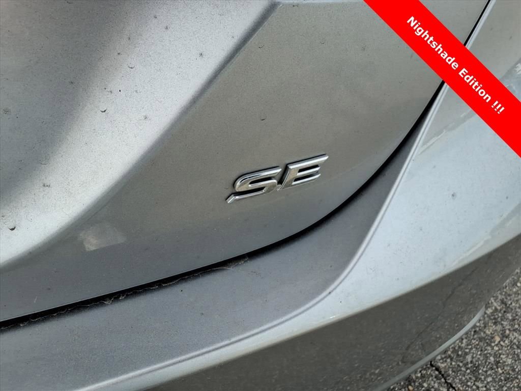 Used 2020 Toyota Camry SE image 10