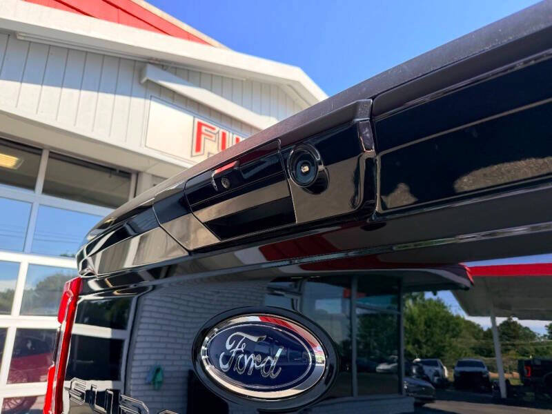 Used 2023 Ford F250 Lariat w/ Sport Appearance Package AWD/4WD image 10