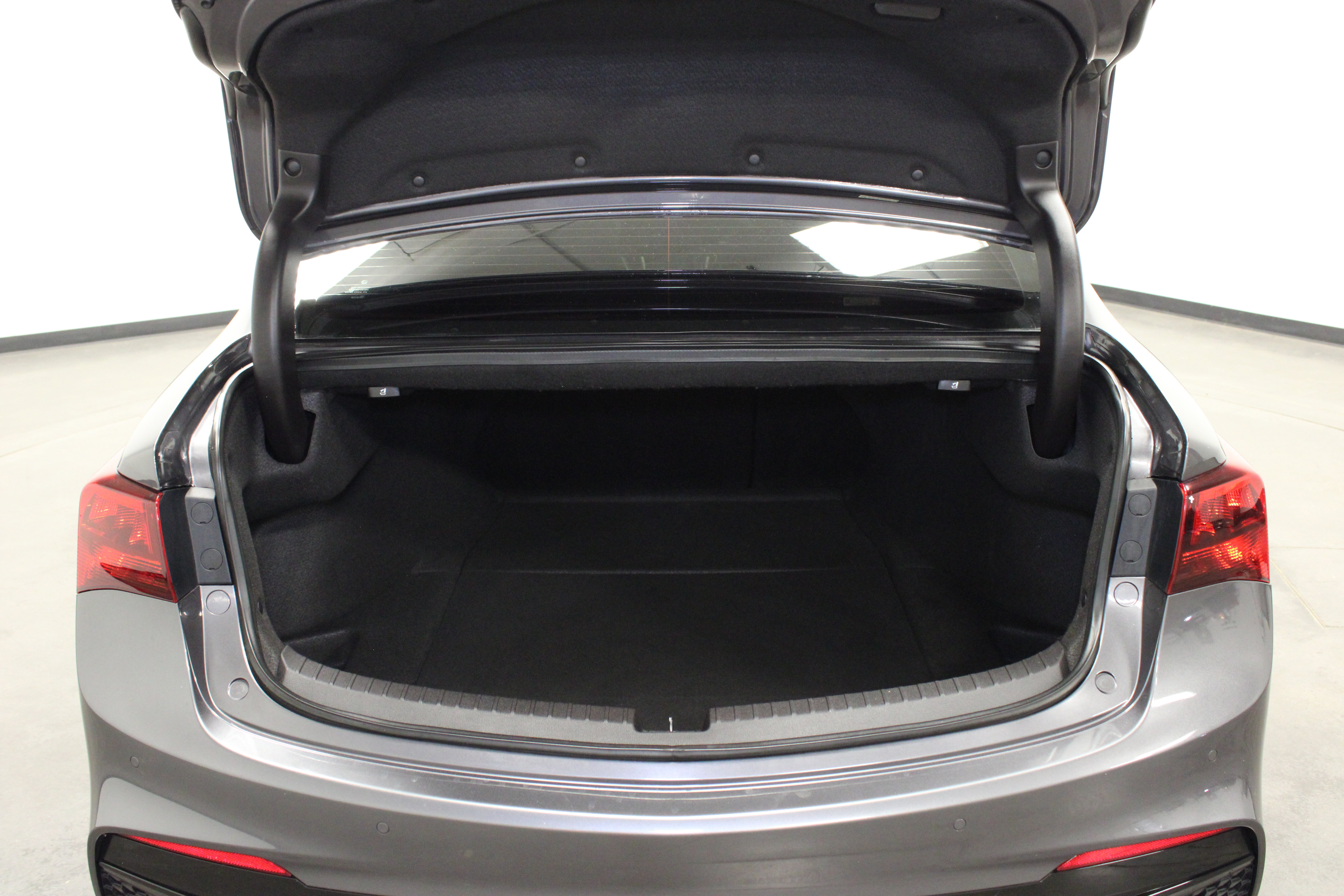 Used 2019 Acura TLX w/ Technology & A-SPEC Package FWD image 13