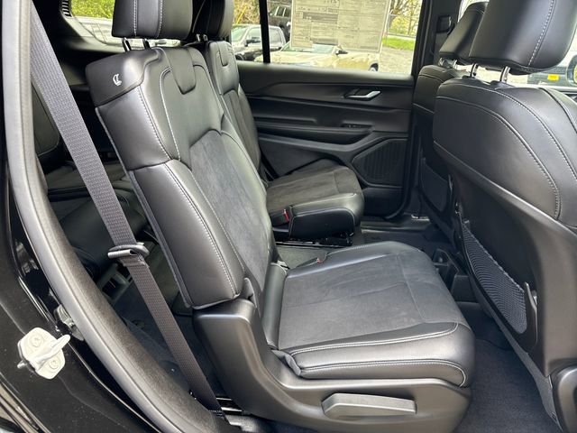 New 2025 Jeep Grand Cherokee L Altitude AWD/4WD image 10