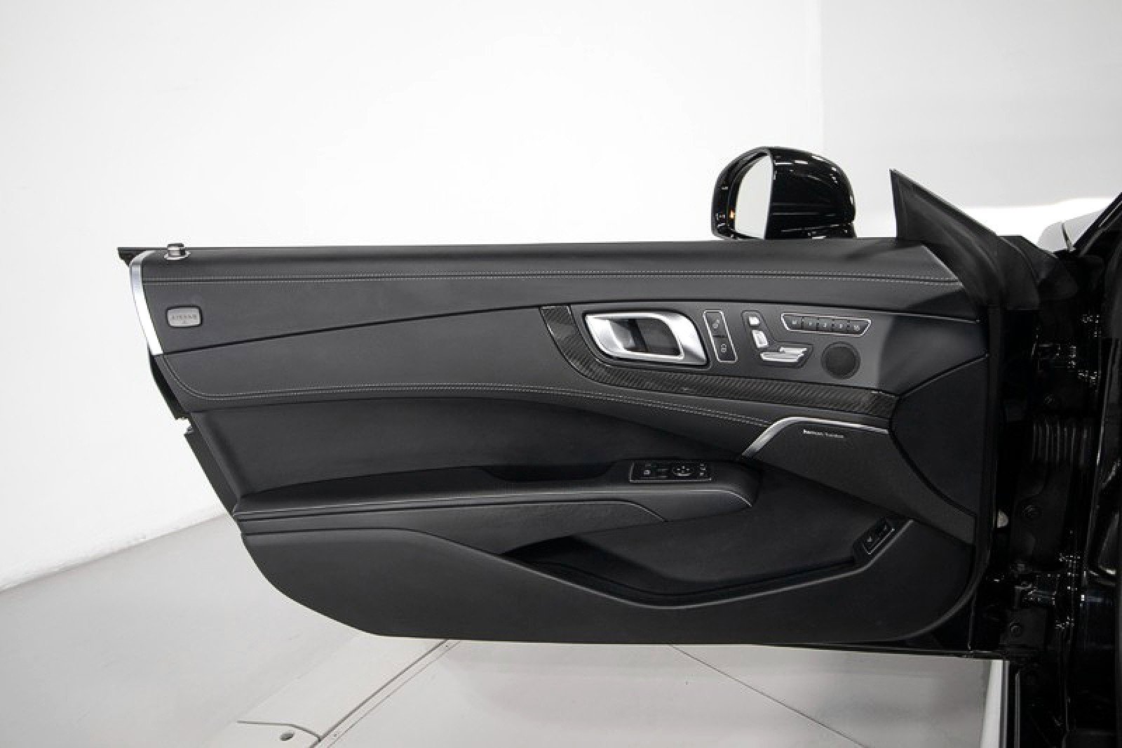 Used 2019 Mercedes-Benz SL 63 AMG image 36