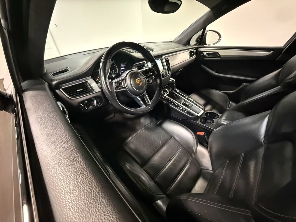 Used 2015 Porsche Macan Turbo AWD/4WD image 58