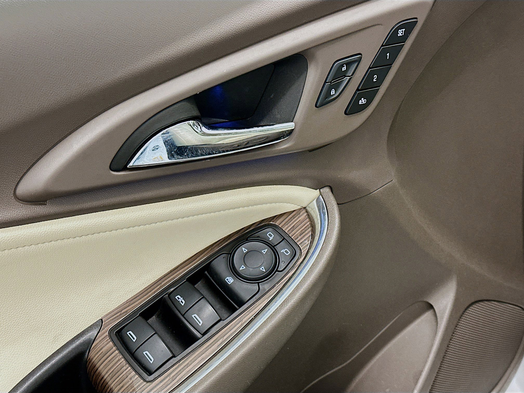 Used 2024 Chevrolet Malibu LT image 15