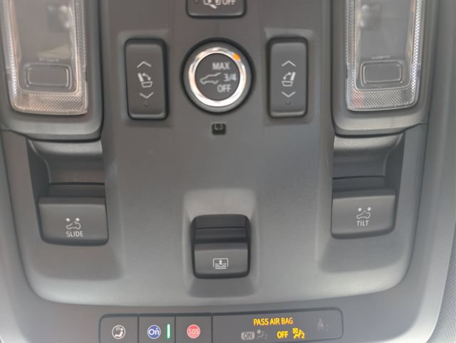 Used 2024 Chevrolet Suburban RST w/ Luxury Package AWD/4WD image 28