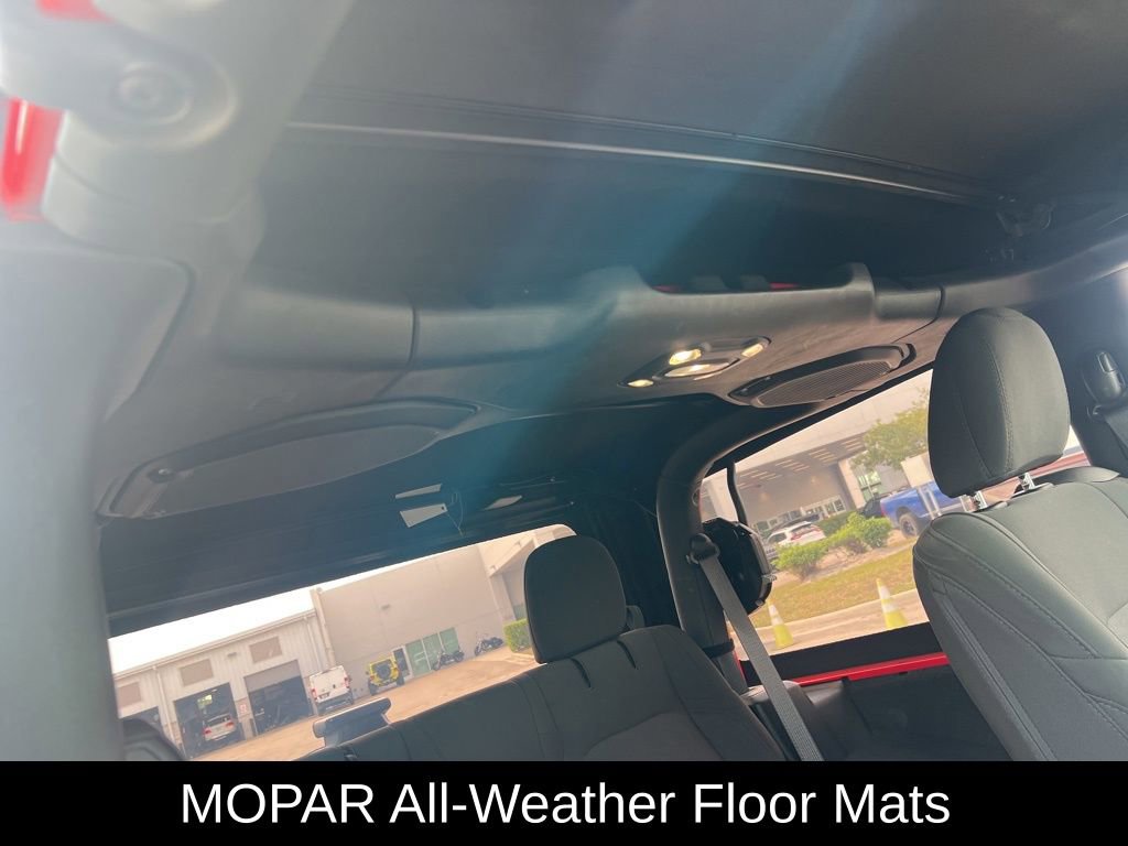 Certified 2022 Jeep Wrangler Willys image 32