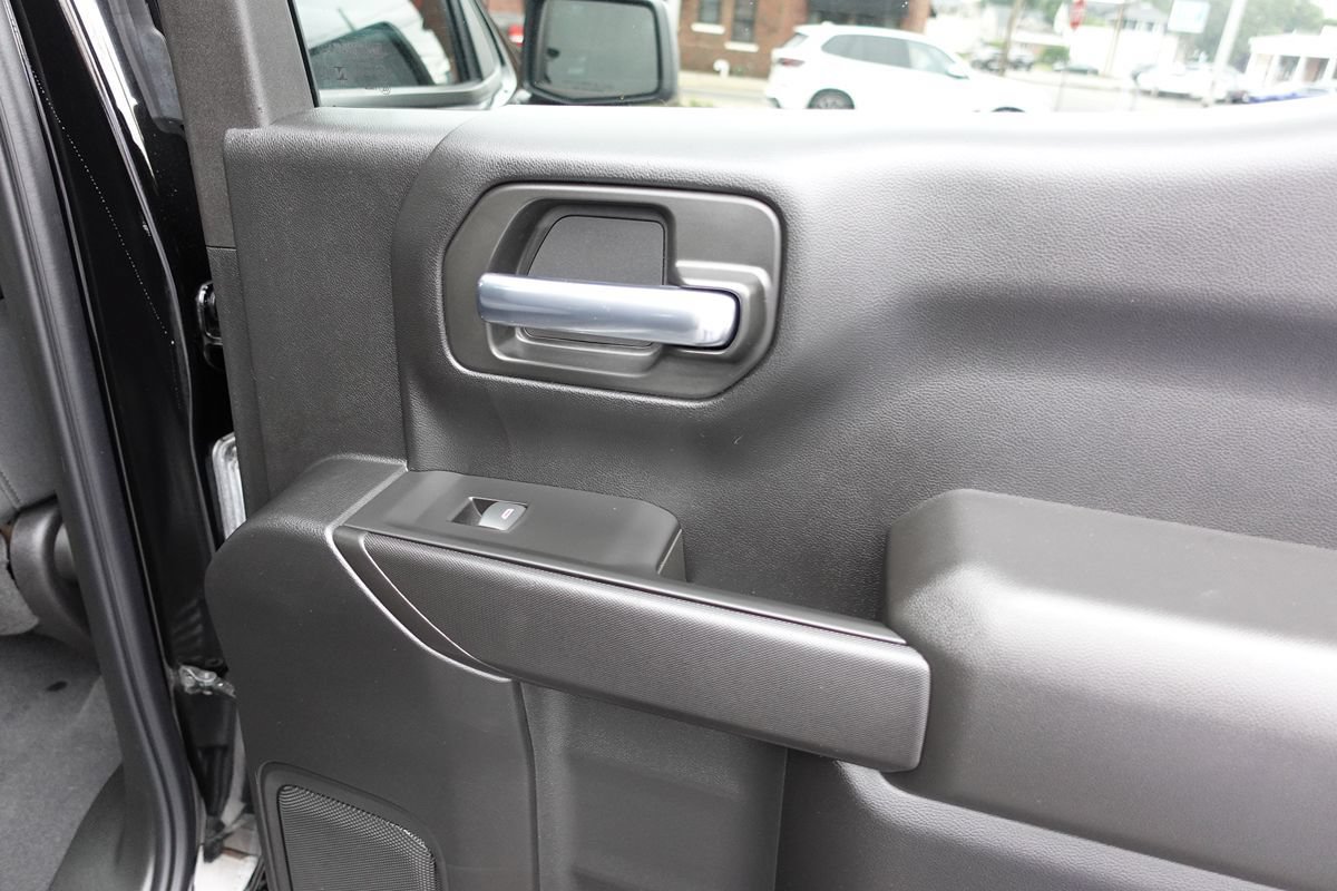 Used 2024 Chevrolet Silverado 1500 Custom AWD/4WD image 28