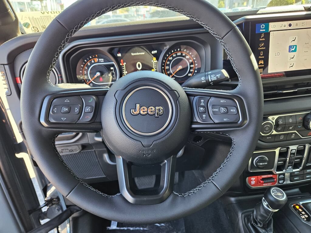 New 2026 Jeep Gladiator Rubicon w/ Steel Power Dome Hood Package AWD/4WD image 17