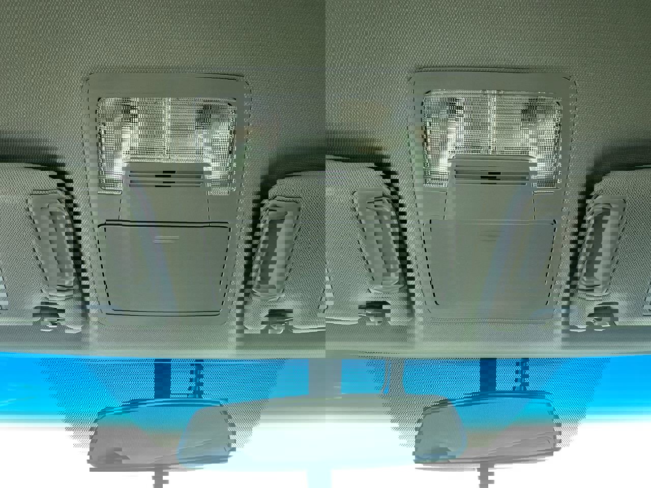 Used 2015 Toyota Camry LE image 7