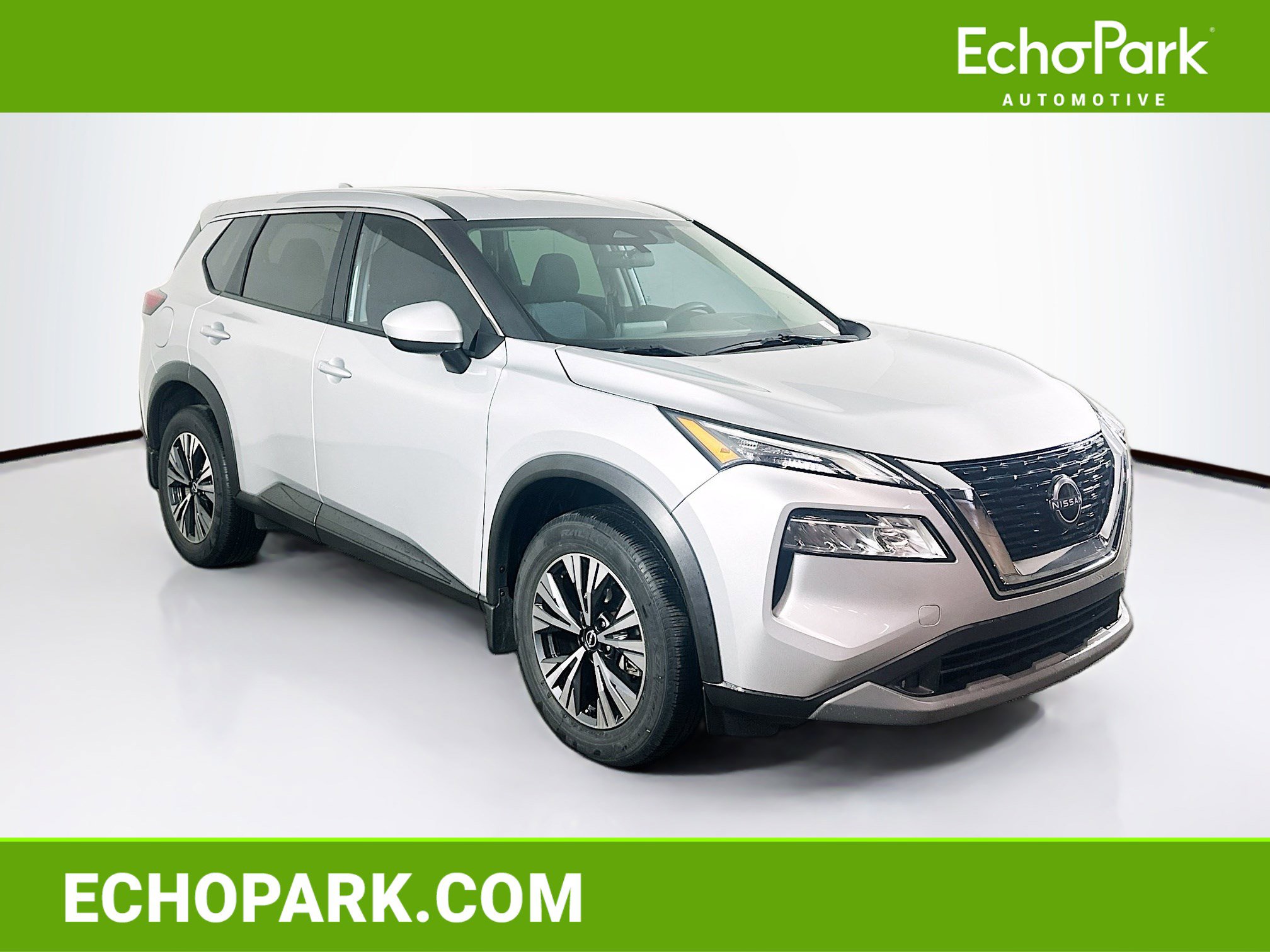 Used 2023 Nissan Rogue SV image 1