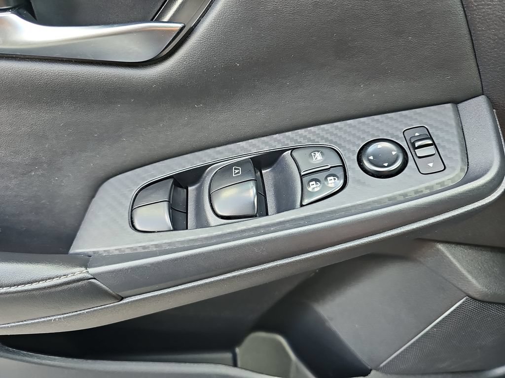 Used 2024 Nissan Sentra SV FWD image 26