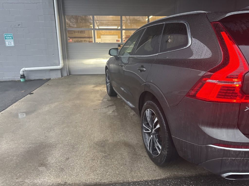 Used 2021 Volvo XC60 T8 Inscription Expression w/ Advanced Package AWD/4WD image 10