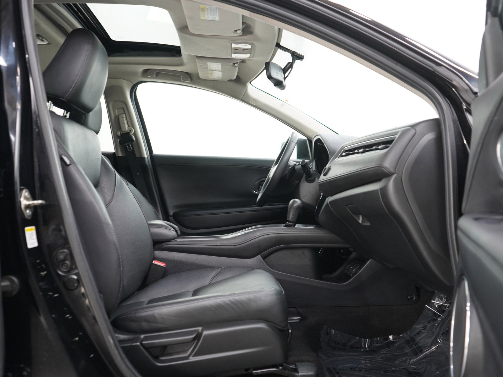 Used 2016 Honda HR-V EX-L image 11